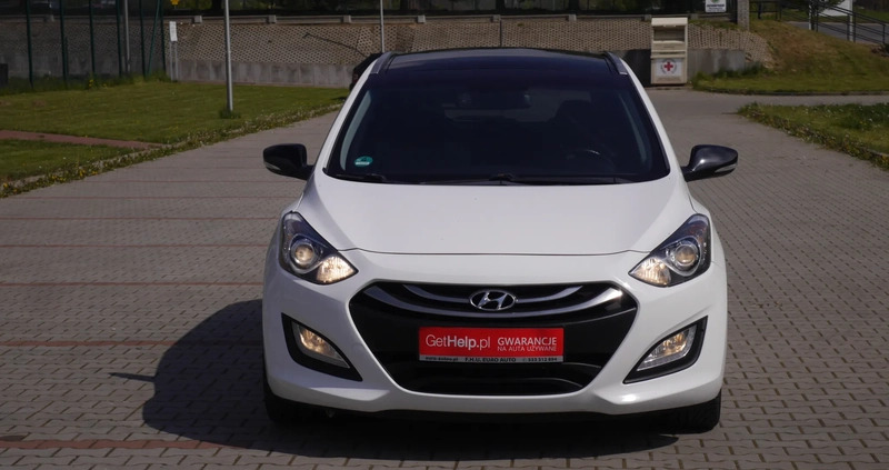 Hyundai I30 cena 29900 przebieg: 187000, rok produkcji 2014 z Starachowice małe 631
